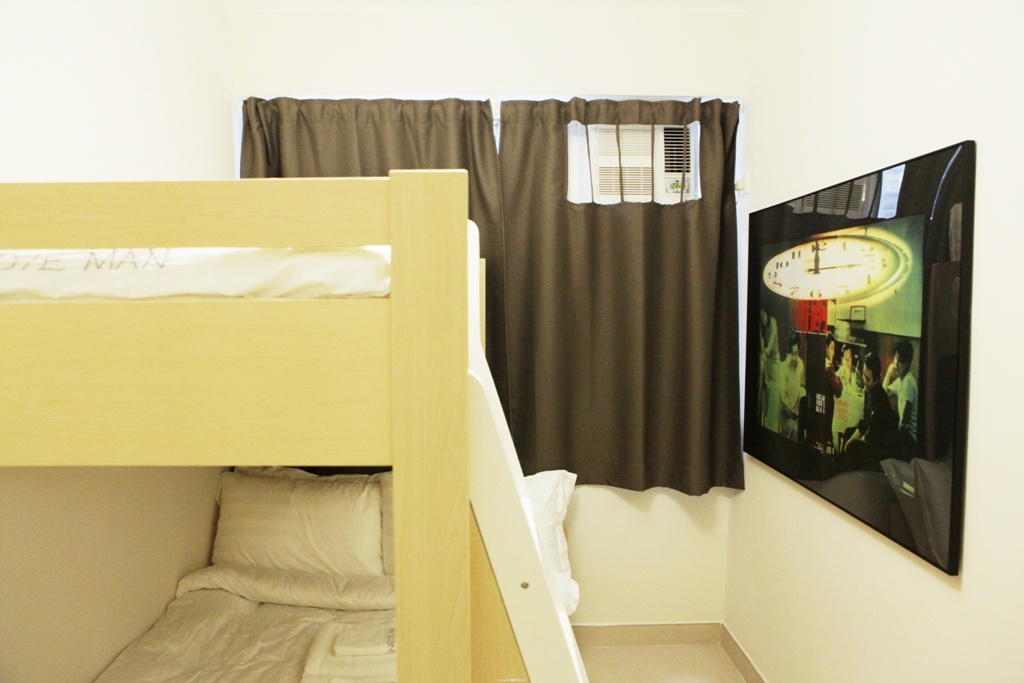 Bedroom in Serviced apartments near Fortress Hill MTR