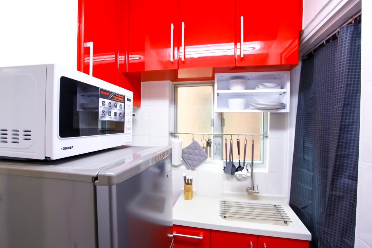 Modern kitchen in 2 bedrooms apartment Tin Hau