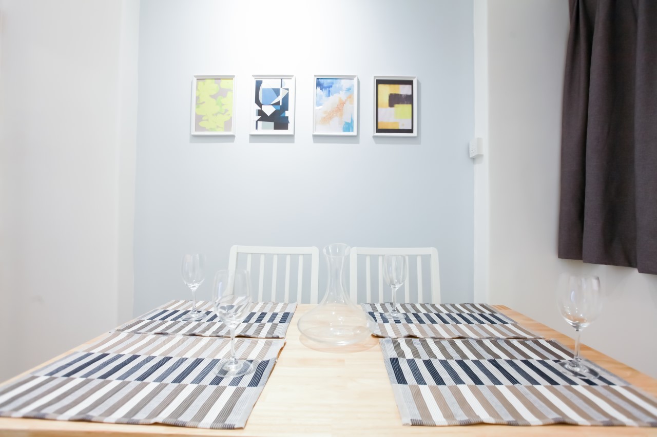 Dining table set for 1 bedroom apartment in Tai Hang