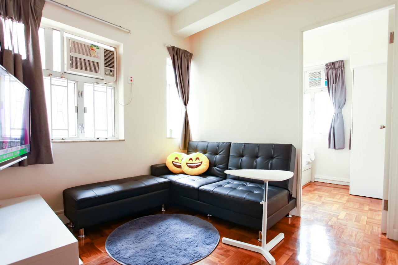 2 bedrooms Hong Kong serviced apartment in Fortress Hill with sofa bed, tv