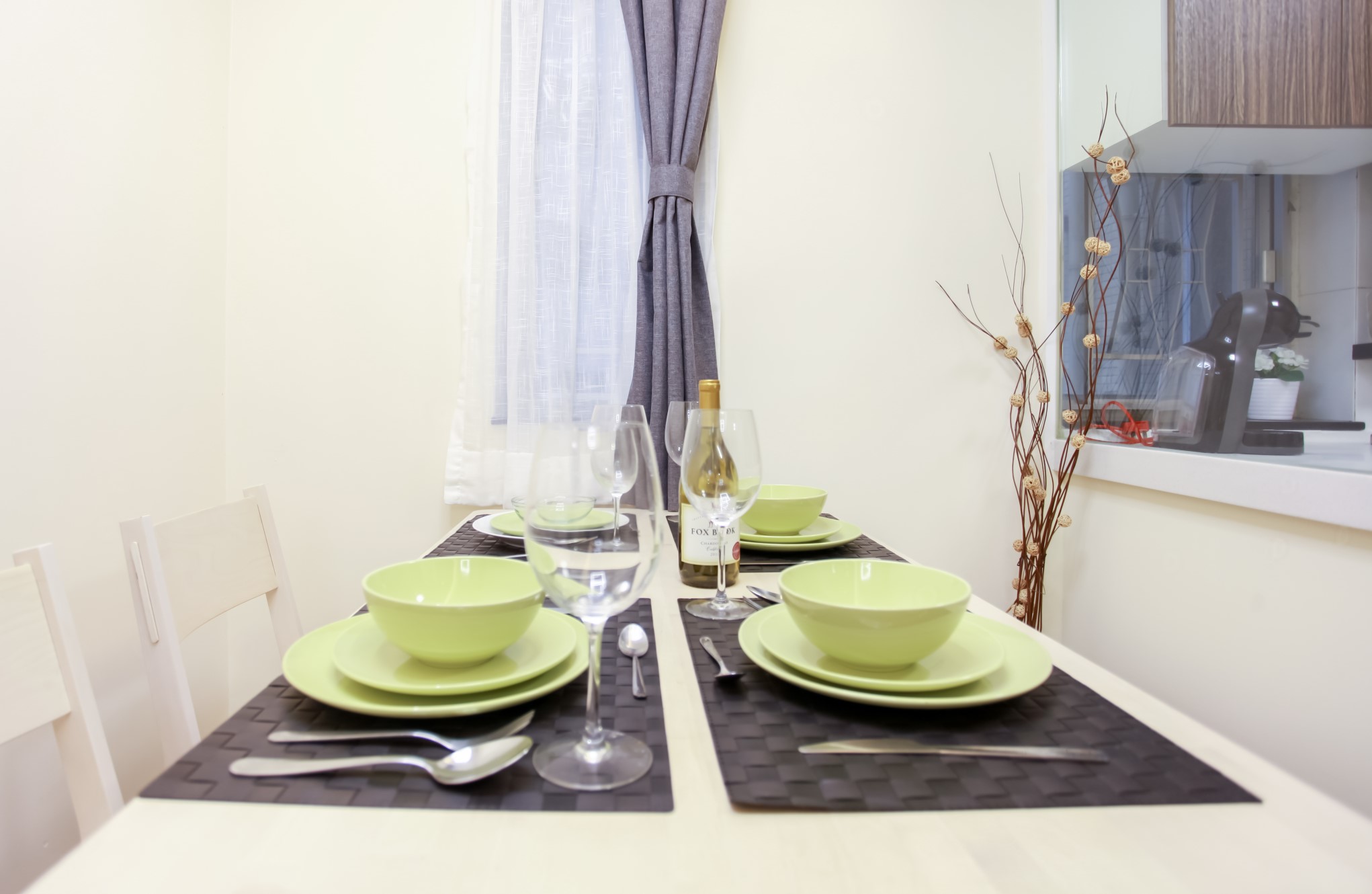 Dining table set for 2 bedrooms apartment in Fortress Hill