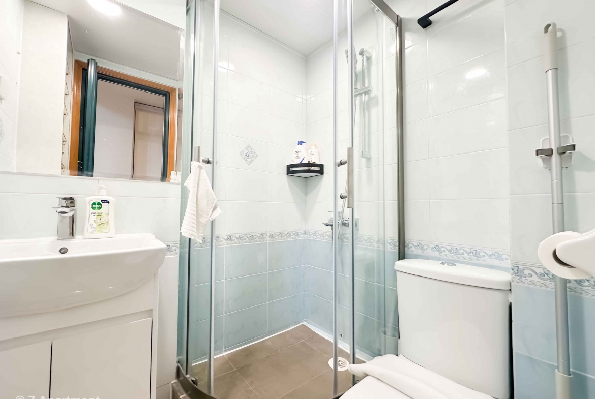 Modern Bathroom in 2 bedrooms Hong Kong serviced apartment Tin Hau